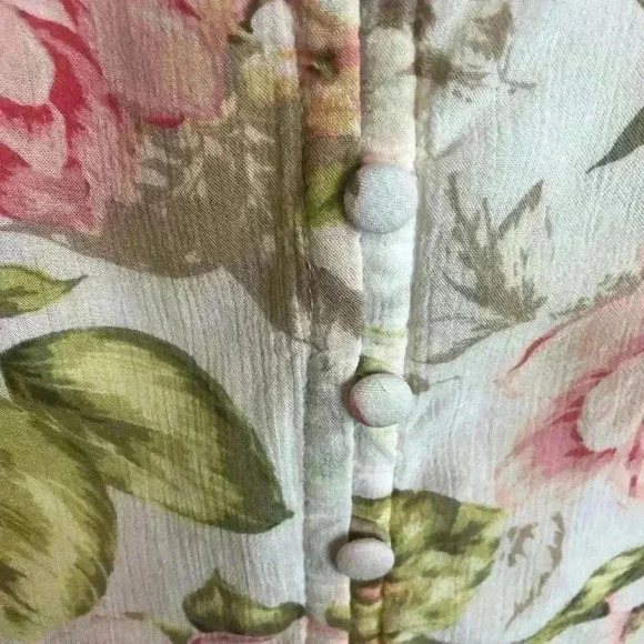 J Jill Ladies White Floral Ruffled Silky Blouse Small button up. - Picture 4 of 7